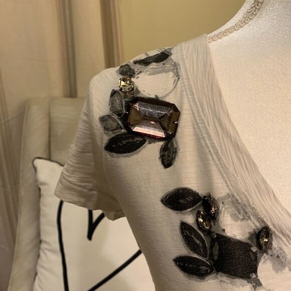 J.Crew 100% cotton shirt 🤍 - Picture 3 of 5